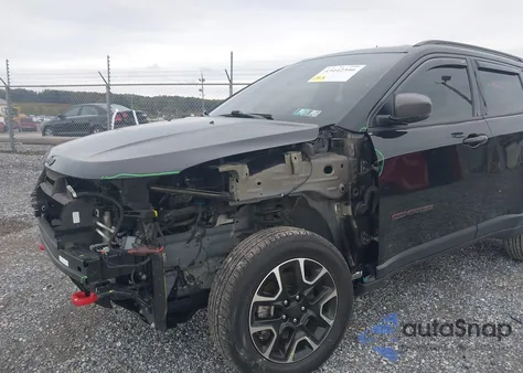 2020 Jeep Compass Trailhawk 4X4 z USA, uszkodzony, nr VIN 3C4NJDDB2LT170387